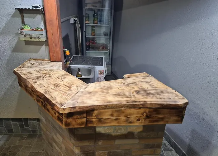 Willa Dimitrijevic Lisine