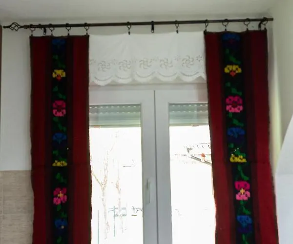 Willa Dimitrijevic Lisine Despotovac