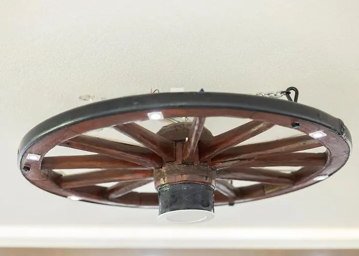 Willa Dimitrijevic Lisine