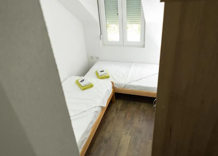 Willa Dimitrijevic Lisine *